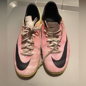 Kids Nike Indoor Soccer shoes